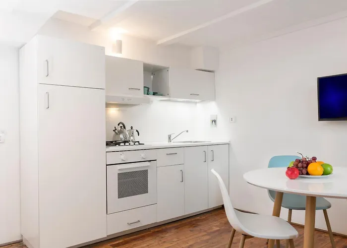 Manara Flats In The Heart Of Trastevere