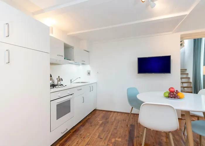 Manara Flats In The Heart Of Trastevere Roma